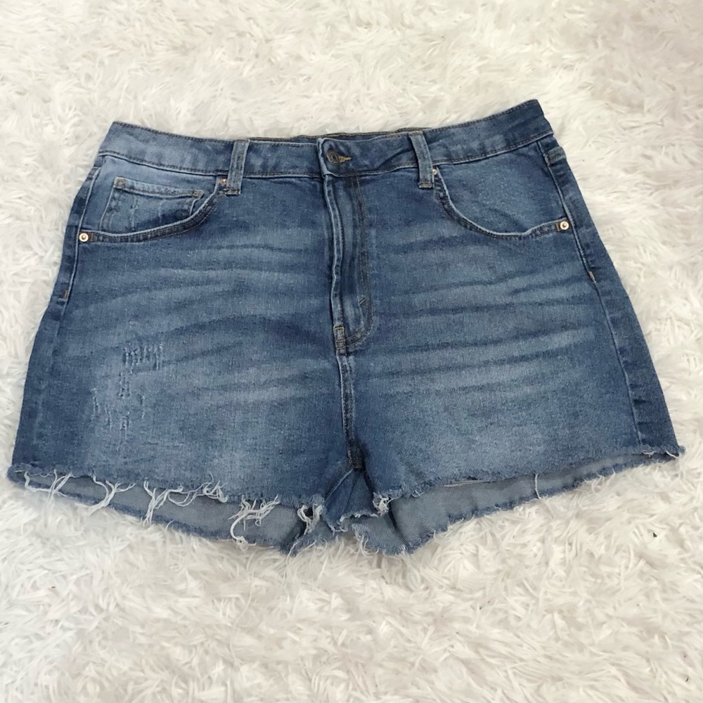 Wild Fable Highest Rise Mom Shorts‎ Distressed Raw Hem 16